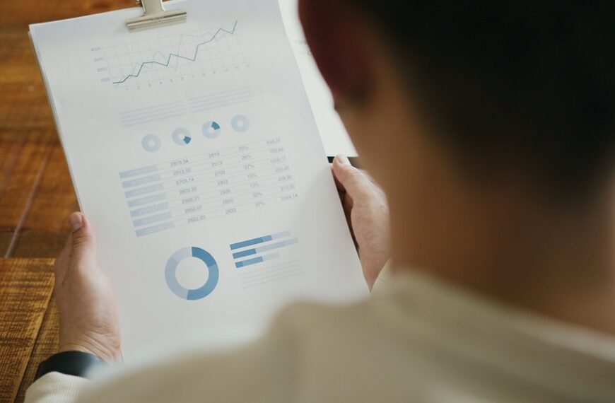 web query pattern identifiers and usernames